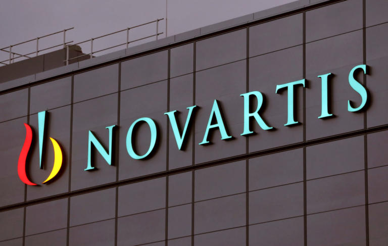 Υπόθεση Novartis: Μπλόκο στο αεροδρόμιο σε προστατευόμενο μάρτυρα | tlife.gr Υπόθεση Novartis: Μπλόκο στο αεροδρόμιο σε προστατευόμενο μάρτυρα | tlife.gr
