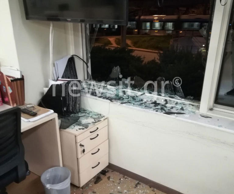 Έκρηξη στον ΣΚΑΙ: Βομβαρδισμένο τοπίο τα γραφεία – video | tlife.gr Έκρηξη στον ΣΚΑΙ: Βομβαρδισμένο τοπίο τα γραφεία – video | tlife.gr