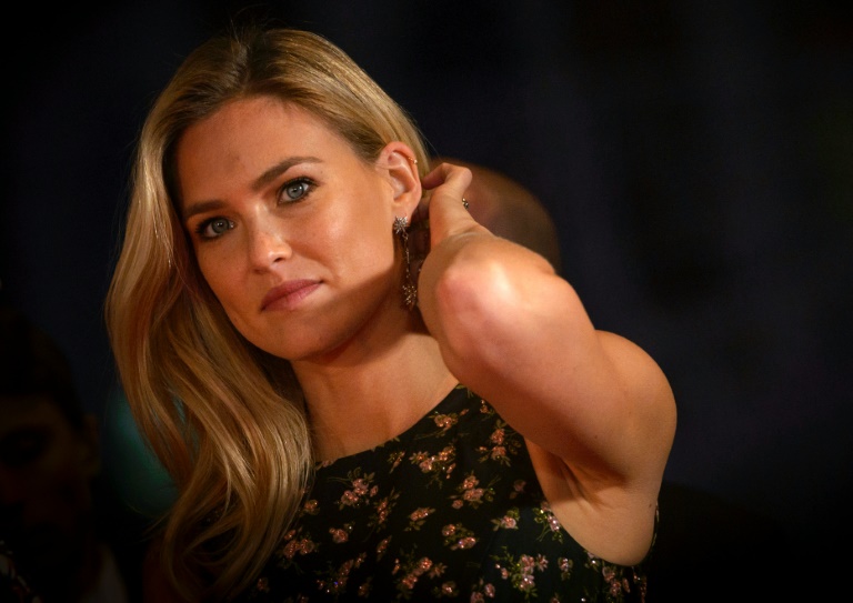 Bar Refaeli: Κινδυνεύει να κατηγορηθεί για φοροδιαφυγή!