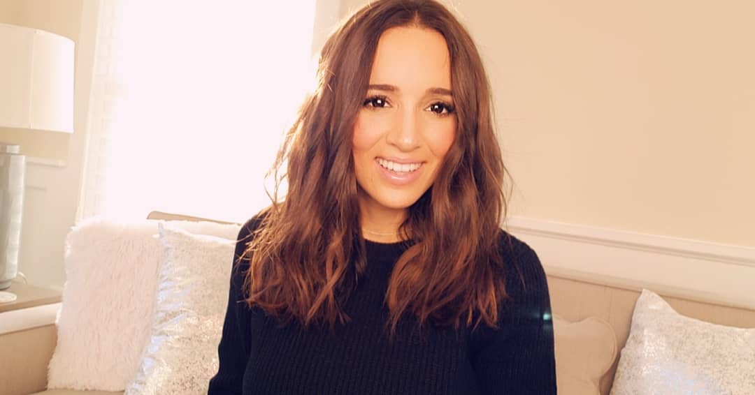 H Καλομοίρα μας έδειξε το XL ψυγείο της και μας τρέλανε με τον τρόπο που το οργανώνει! [video]