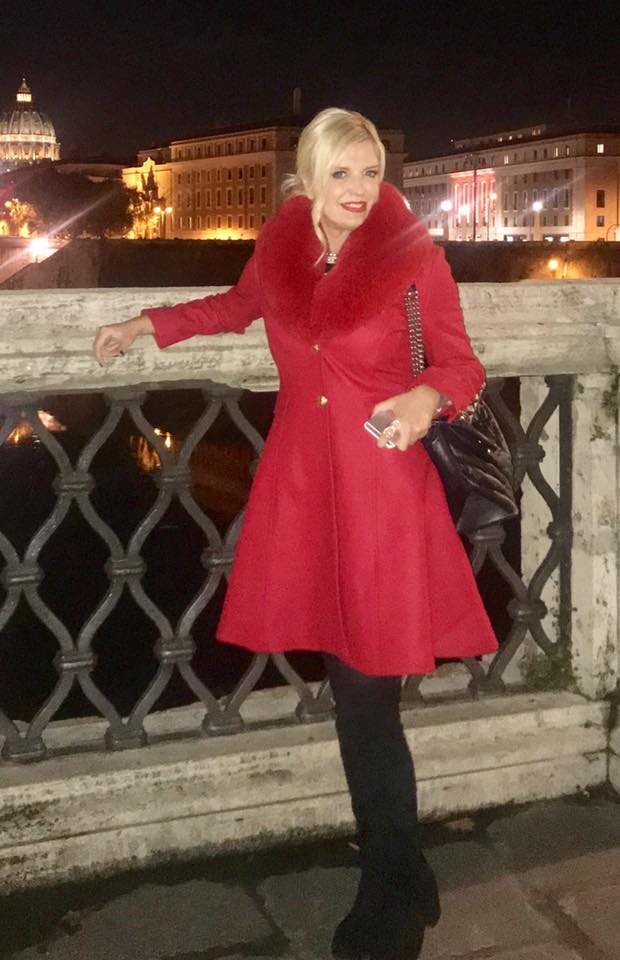 Mαρίνα Πατούλη: Με στυλ στη Ρώμη! Φωτογραφίες από το ταξίδι της! - TLIFE
