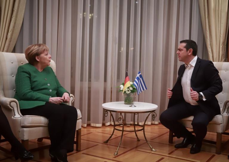 Μέρκελ: Διαλύει το internet η φωτογραφία του Τσίπρα! | tlife.gr Μέρκελ: Διαλύει το internet η φωτογραφία του Τσίπρα! | tlife.gr