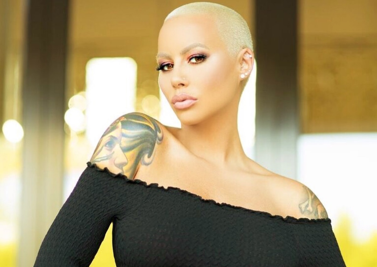 Amber Rose: Οι γυμνές φωτογραφίες της που “έριξαν” το instagram!