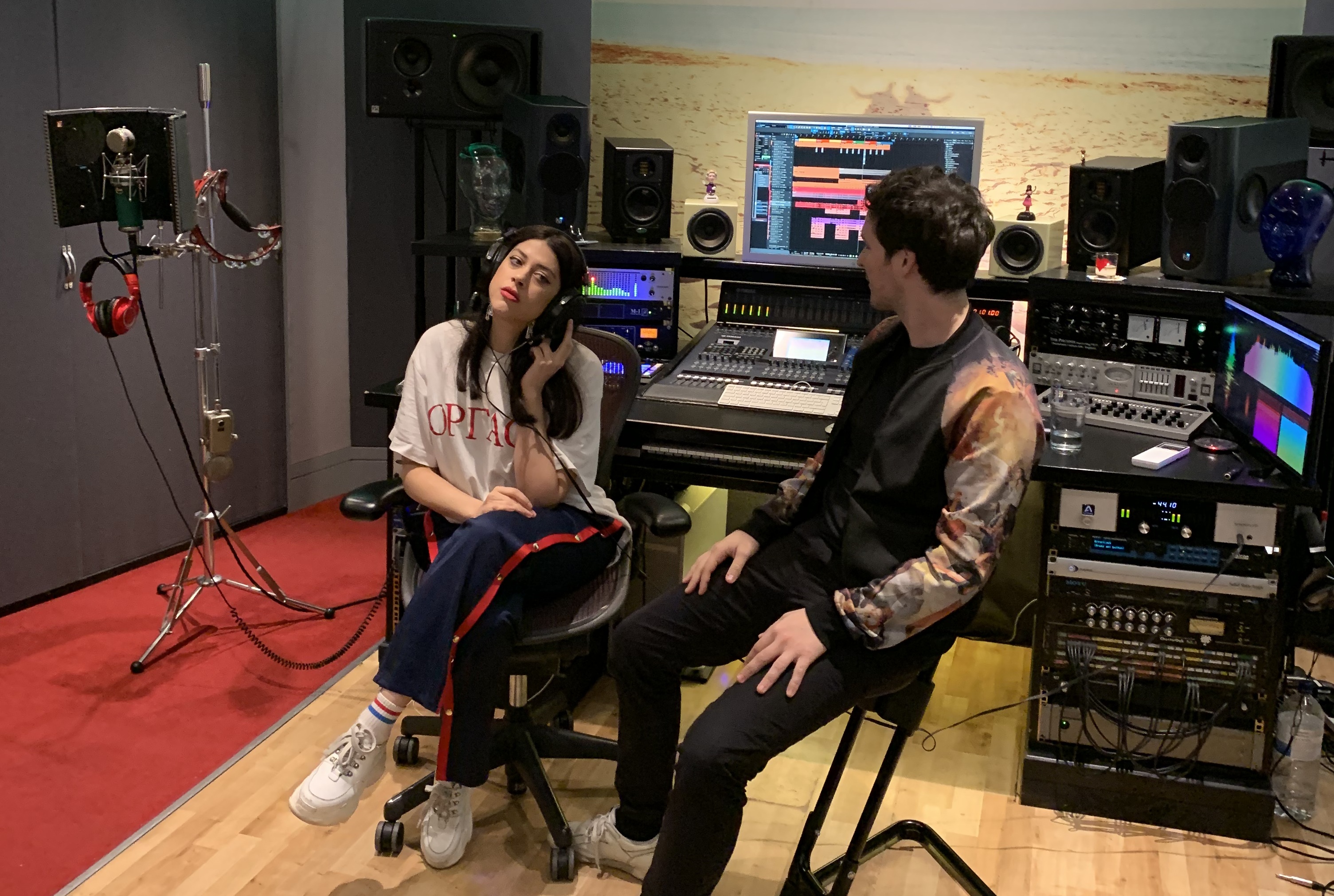 Eurovision 2019: Η Κατερίνα Ντούσκα ολοκλήρωσε την ηχογράφηση του τραγουδιού “Better love” στο Λονδίνο! [pics]