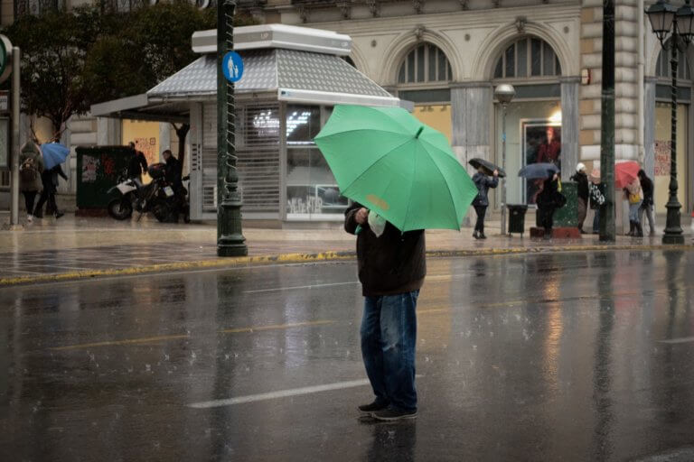 Καιρός: «Ανοίγουν» οι ουρανοί την Τρίτη – Καταιγίδες και ισχυροί άνεμοι