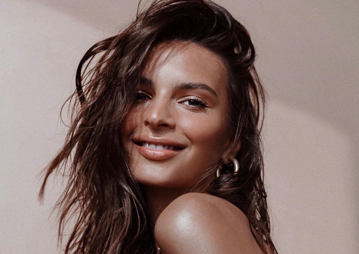 Emily Ratajkowski: Οι σέξι φωτογραφίες της “έριξαν” το instagram!