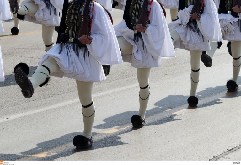 Πέθανε ξαφνικά εύζωνας στην Προεδρική Φρουρά | tlife.gr Πέθανε ξαφνικά εύζωνας στην Προεδρική Φρουρά | tlife.gr