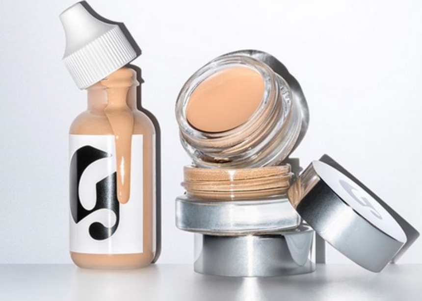 Calling out all beauty junkies! Τα Glossier ετοιμάζουν νέο brand!