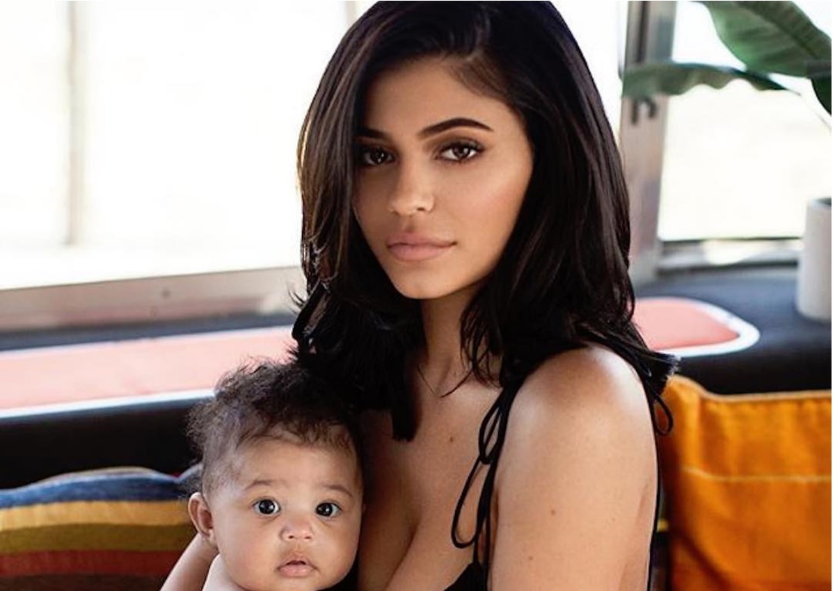 Kylie Jenner: Η κόρη της έχει γενέθλια – Οι ευχές της Kim Kardashian και της Kris Jenner!