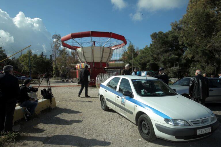 Ένας… ανεμοστρόβιλος φταίει για το δυστύχημα στο λούνα παρκ! Τι λένε οι κατηγορούμενοι, όλοι οι διάλογοι | tlife.gr Ένας… ανεμοστρόβιλος φταίει για το δυστύχημα στο λούνα παρκ! Τι λένε οι κατηγορούμενοι, όλοι οι διάλογοι | tlife.gr
