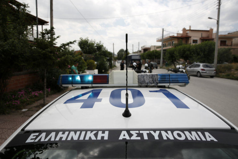 Τρόμος στη Νέα Ιωνία – Ληστεία με πυροβολισμό σε υποκατάστημα κινητής τηλεφωνίας