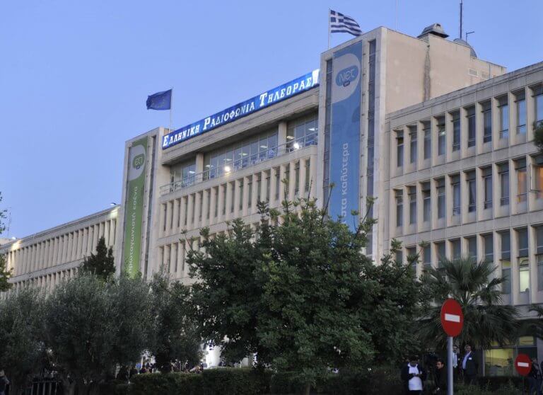 Μια πρώην Μις Ελλάς στο τιμόνι των ειδήσεων της ΕΡΤ | tlife.gr