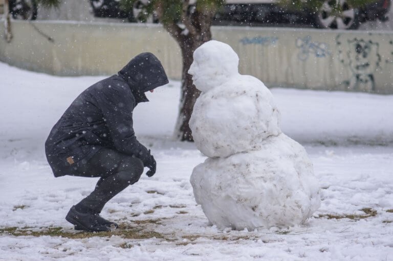 Καιρός: «Παγώσαμε»! -10.8 βαθμοί Κελσίου, θυελλώδεις άνεμοι και χιόνια! | tlife.gr Καιρός: «Παγώσαμε»! -10.8 βαθμοί Κελσίου, θυελλώδεις άνεμοι και χιόνια! | tlife.gr
