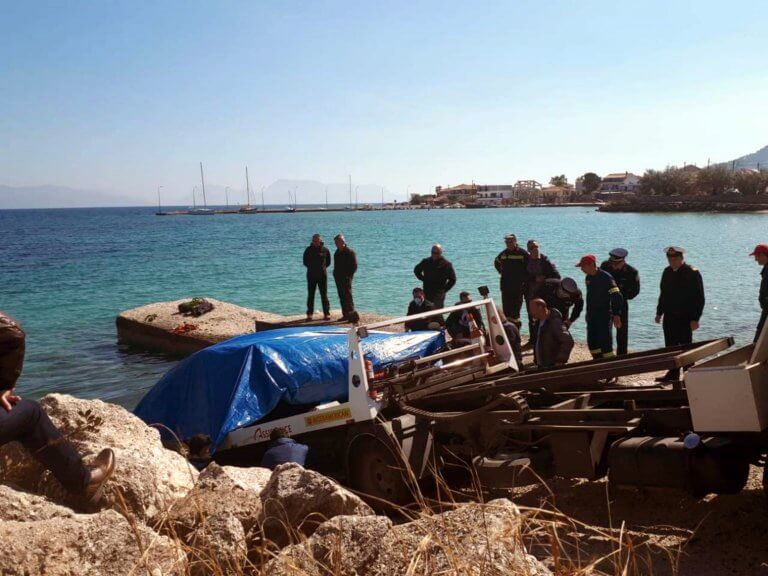 Βρέθηκε νεκρός στο βυθό μέσα στο αυτοκίνητό του ο αγνοούμενος της Λευκάδας – video | tlife.gr Βρέθηκε νεκρός στο βυθό μέσα στο αυτοκίνητό του ο αγνοούμενος της Λευκάδας – video | tlife.gr