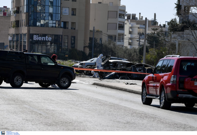 Μυστήριο με την έκρηξη σε πάρκινγκ στη Γλυφάδα – Ποιος είναι ο άνδρας που τραυματίστηκε | tlife.gr Μυστήριο με την έκρηξη σε πάρκινγκ στη Γλυφάδα – Ποιος είναι ο άνδρας που τραυματίστηκε | tlife.gr