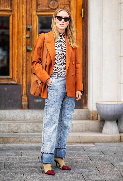 Στοκχόλμη με dark orange σακάκι