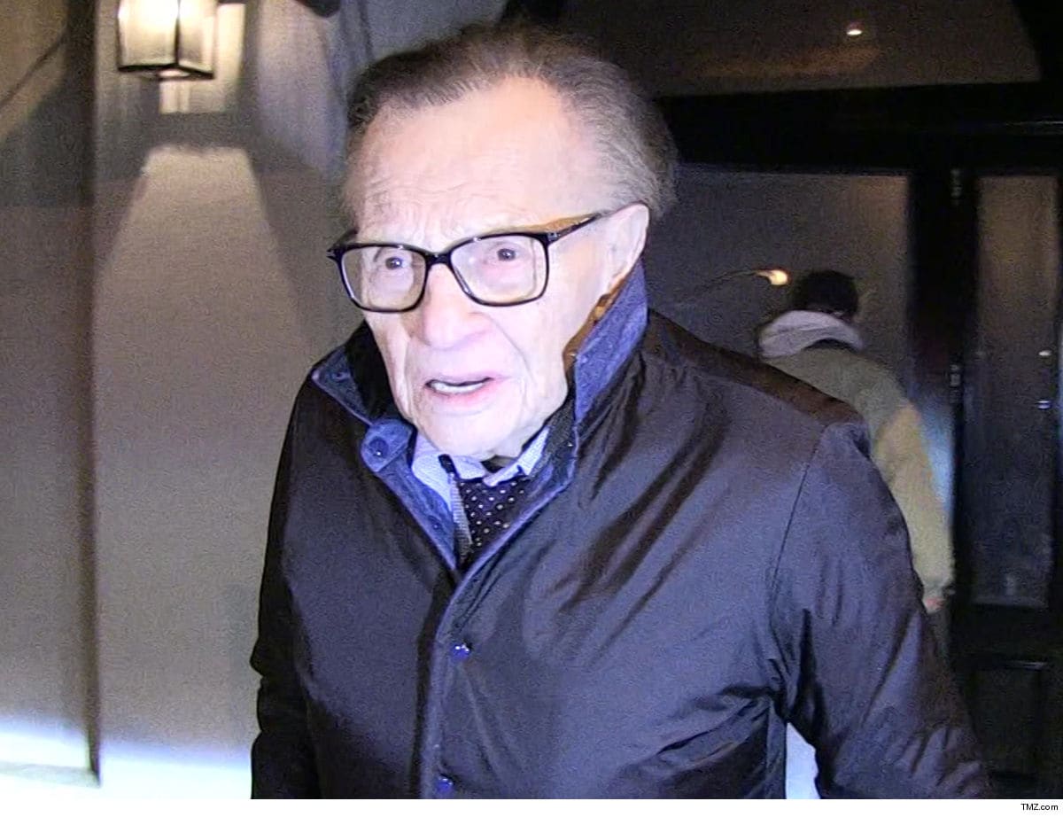 Ο Larry King υπέστη καρδιακή προσβολή!