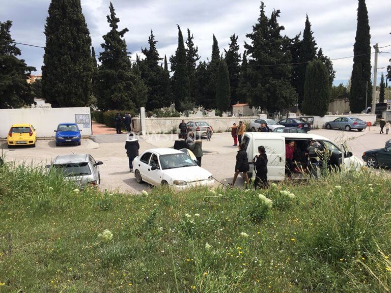 Σκηνές αρχαίας τραγωδίας στην κηδεία του 4χρονου Βασιλάκη – Λιποθύμησε η μητέρα του παιδιού