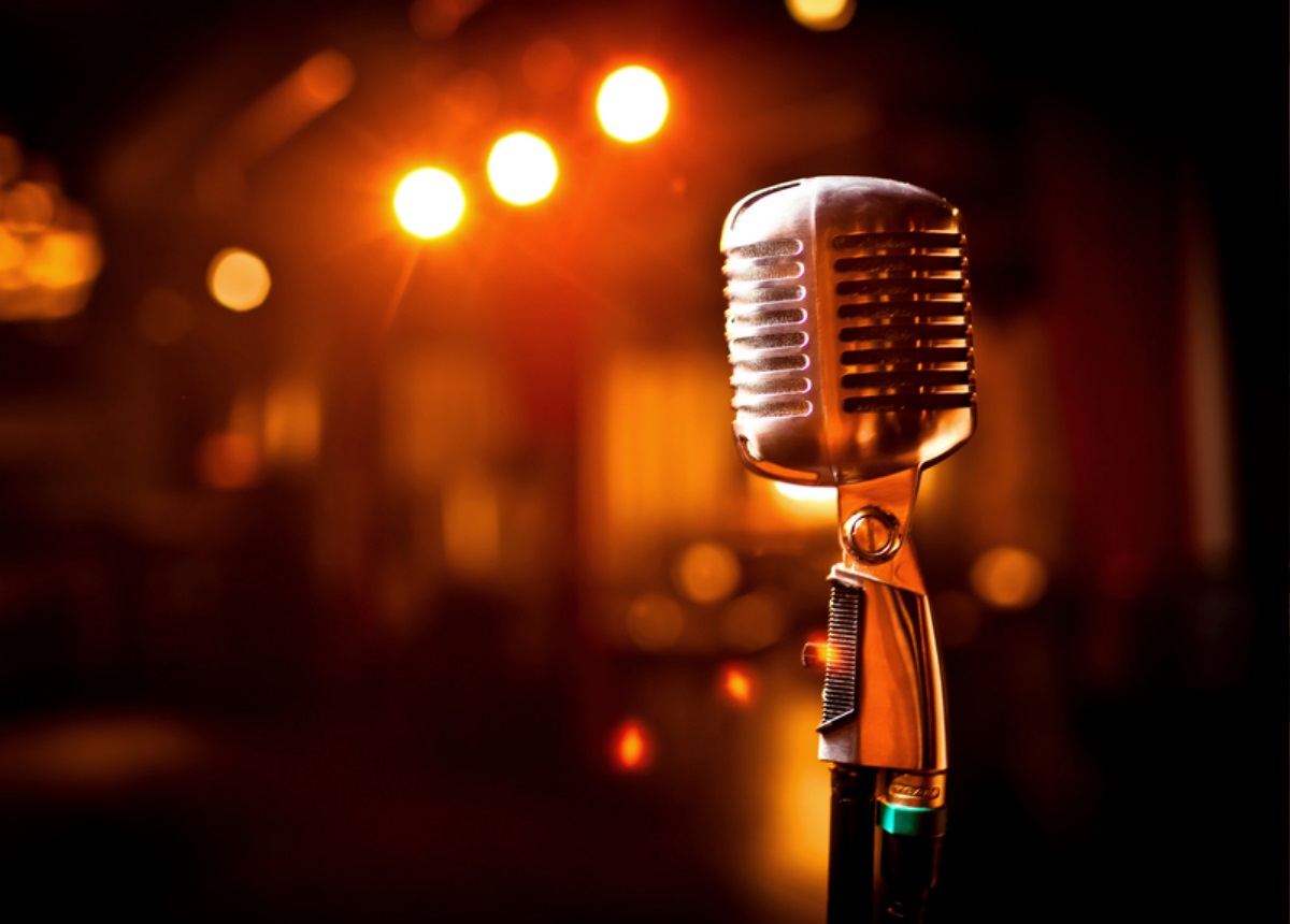 Θρήνος για 28χρονο τραγουδιστή – Σκοτώθηκε σε αεροπορικό δυστύχημα