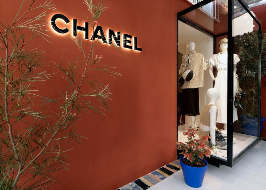 H boutique της Chanel στο μαγευτικό Capri άνοιξε ξανά!