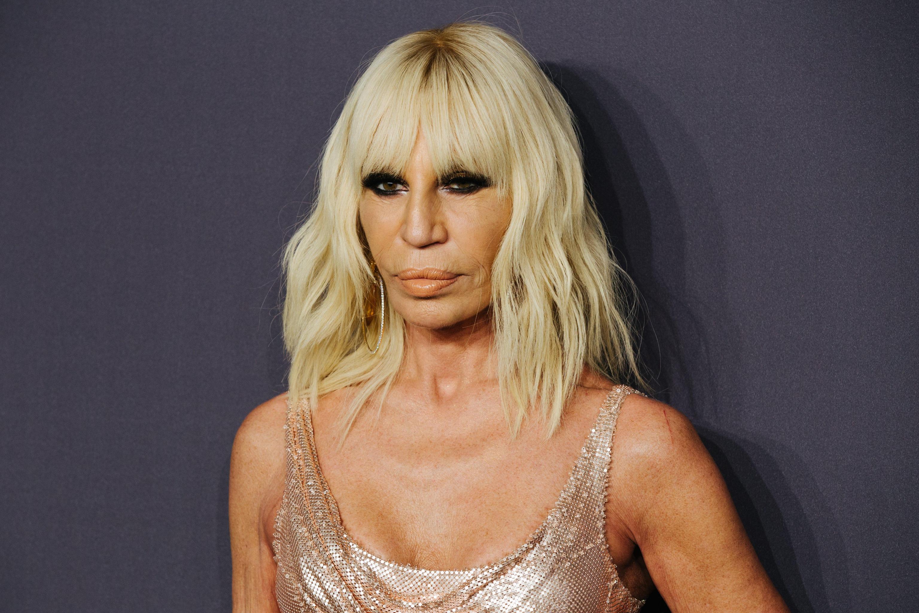 Η Donatella Versace σχεδίασε φόρεμα αποκλειστικά για γνωστή Ελληνίδα! [pics]