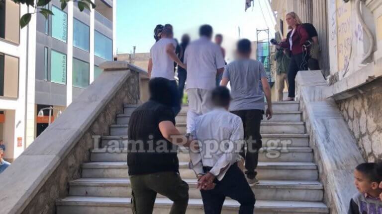 Λαμία: Ξανά στον ανακριτή ο πατέρας που κατηγορείται ότι εξέδιδε σε «φίλους» την ανήλικη κόρη του!