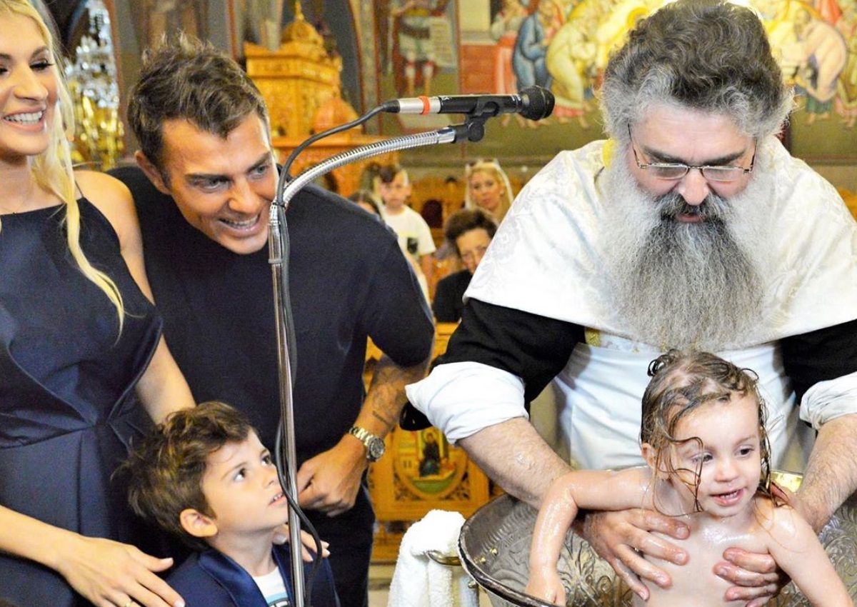 Στέλιος Χανταμπάκης – Όλγα Πηλιάκη: Το φωτογραφικό άλμπουμ της βάφτισης της κόρης τους, Μαλένας!