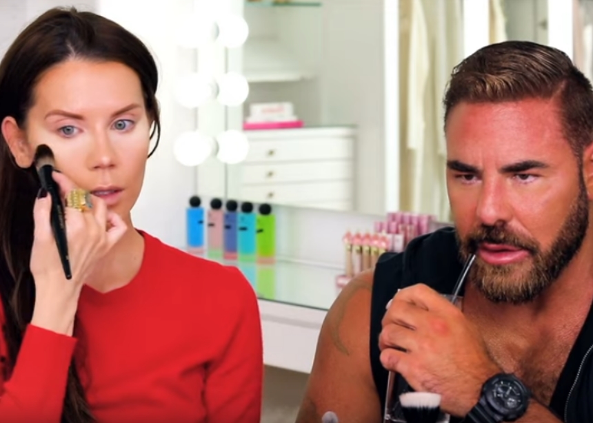 Ο προσωπικός makeup artist της JLO ξανακάνει βίντεο με την Tati!