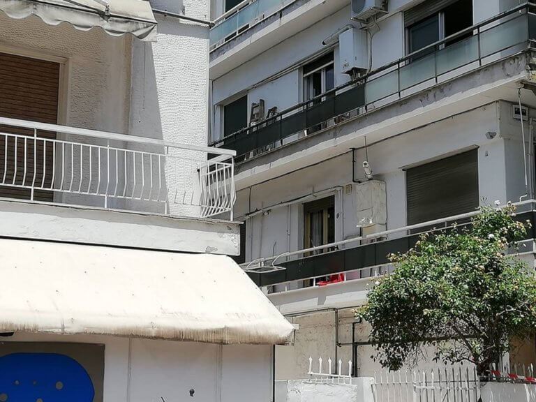 Δολοφονήθηκε η γυναίκα που βρέθηκε νεκρή στην Καλαμαριά
