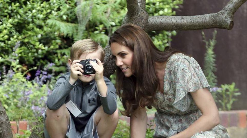 Υπό την προστασία της Δούκισσας του Κέιμπριτζ τίθεται η Βασιλική Φωτογραφική Εταιρεία!