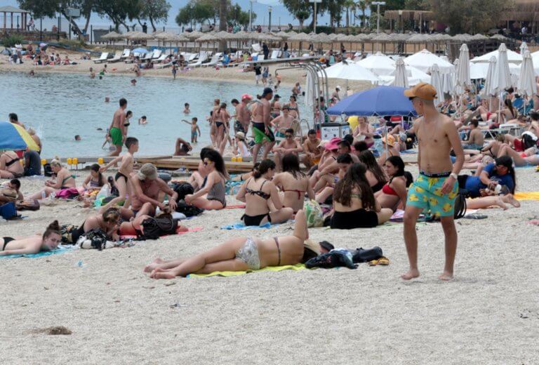 Μετά τη βροχή και τις μπόρες επιστρέφει το καλοκαίρι – Οι περιοχές όπου ο υδράργυρος θα αγγίξει τους 37 βαθμούς