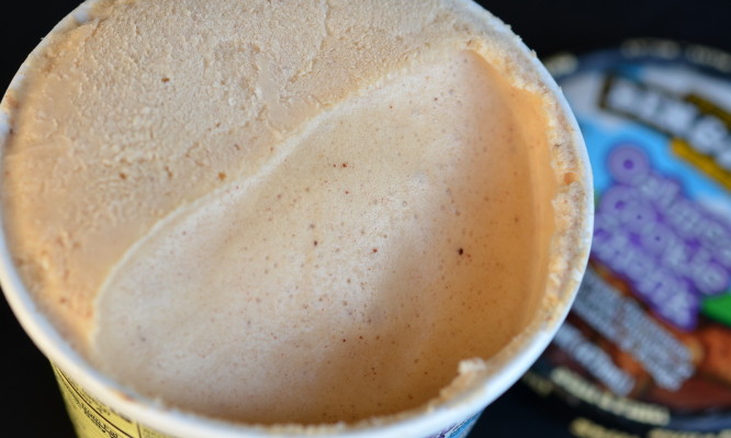 Παγωτό: Πώς φαίνεται αν έχει λιώσει και ξαναπαγώσει