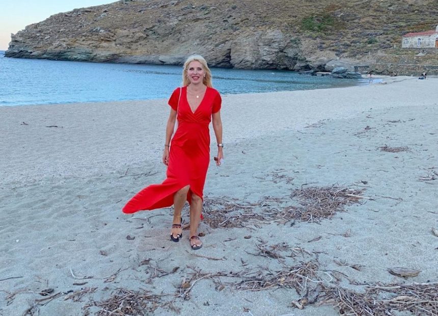 Ελένη Μενεγάκη: Τέλος οι διακοπές στην Μύκονο! Το νέο στιγμιότυπο που μαρτυρά που βρίσκεται – Video | tlife.gr