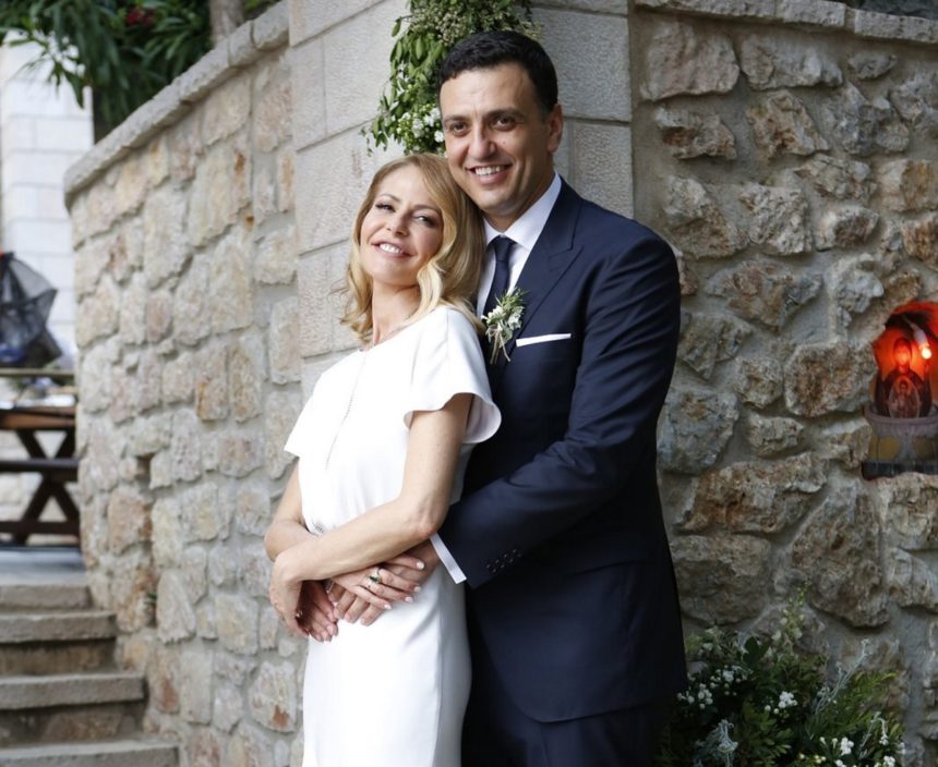Τζένη Μπαλατσινού – Βασίλης Κικίλιας: Οι ευχές διάσημων Ελλήνων για το μωρό που περιμένουν! | tlife.gr