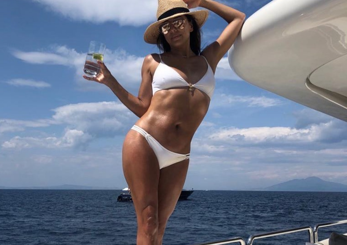 Eva Longoria: Οι διακοπές στο Capri και ο «καυτός» χορός στο σκάφος!