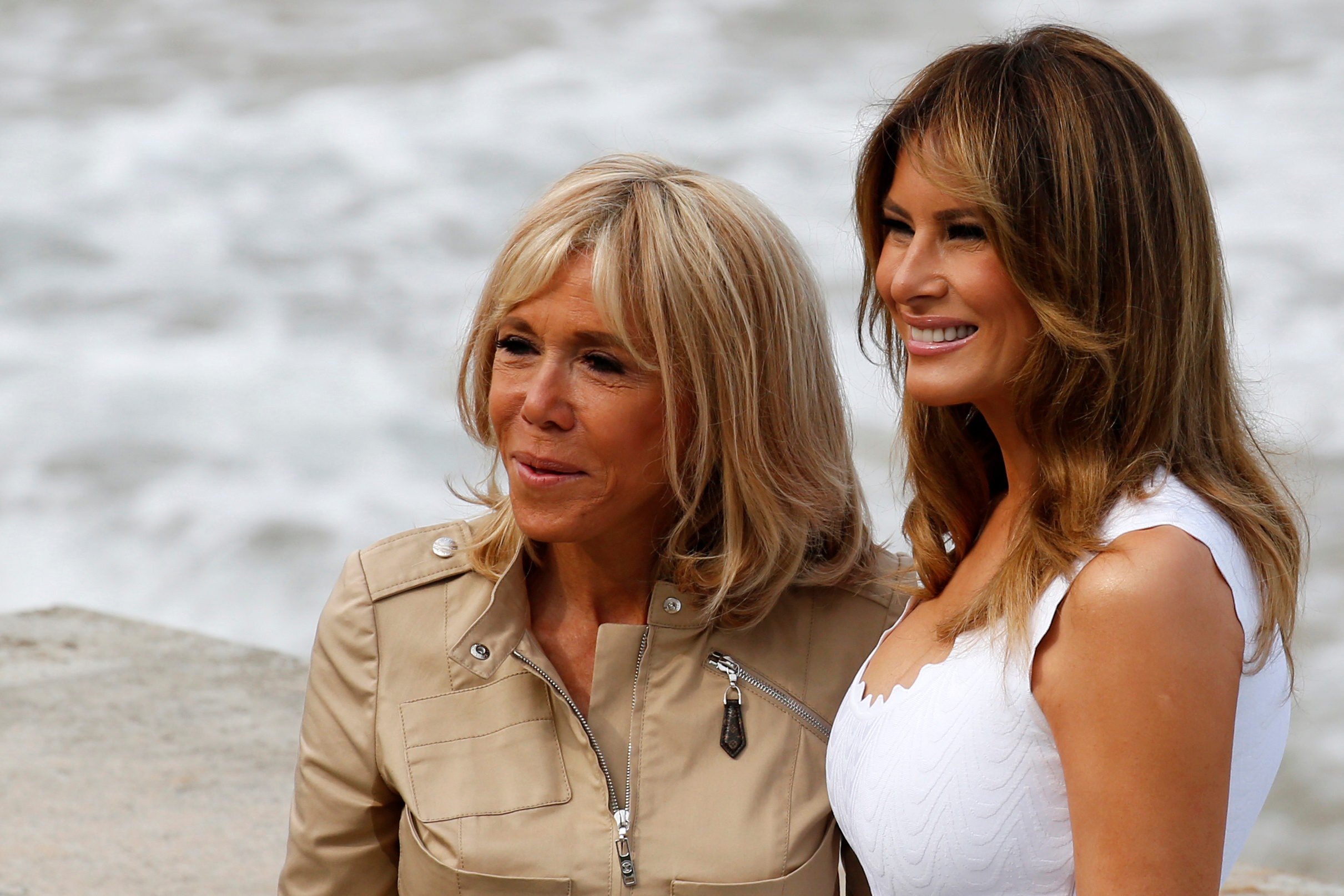 Melania Trump – Brigitte Macron: Μαθήματα στιλ στη Γαλλία! Ποια ήταν η πιο κομψή; Φωτογραφίες