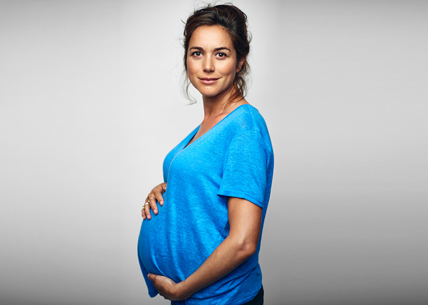 9 τρόποι για να γιορτάσεις το σώμα σου, τώρα που είσαι έγκυος