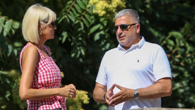 «Τα παιδικά μου χρόνια θα ήταν ευχή να μην τα περάσει κανένας»