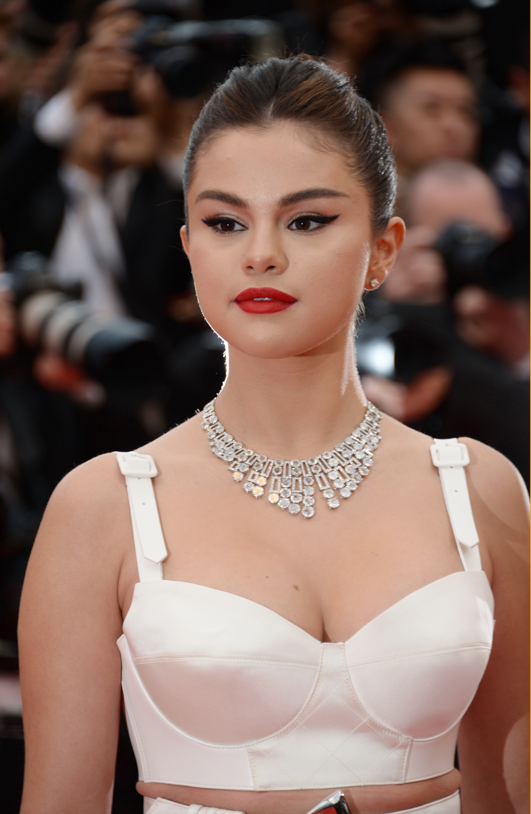 Τα μαλλιά της Selena Gomez γίνονται όλο και πιο κοντά!