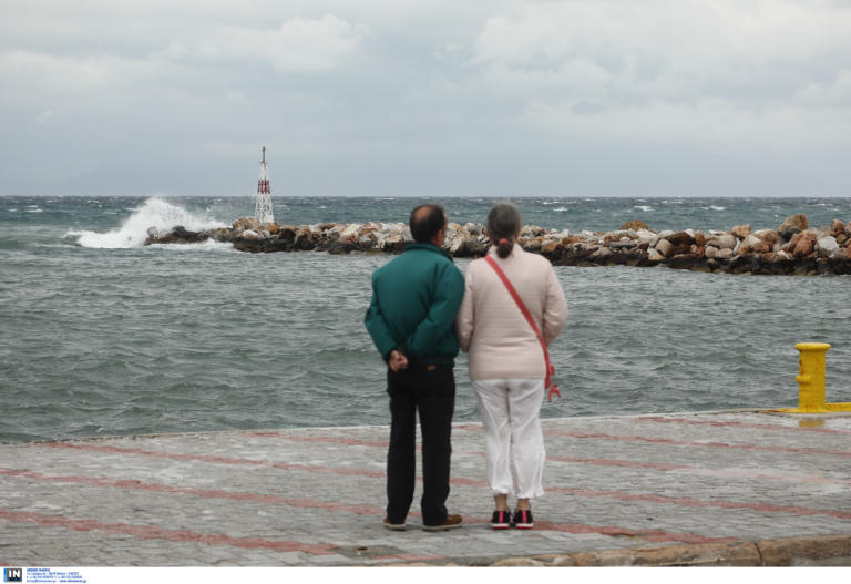Καιρός αύριο: Ολοταχώς για το φθινόπωρο – Στους 32 βαθμούς η θερμοκρασία