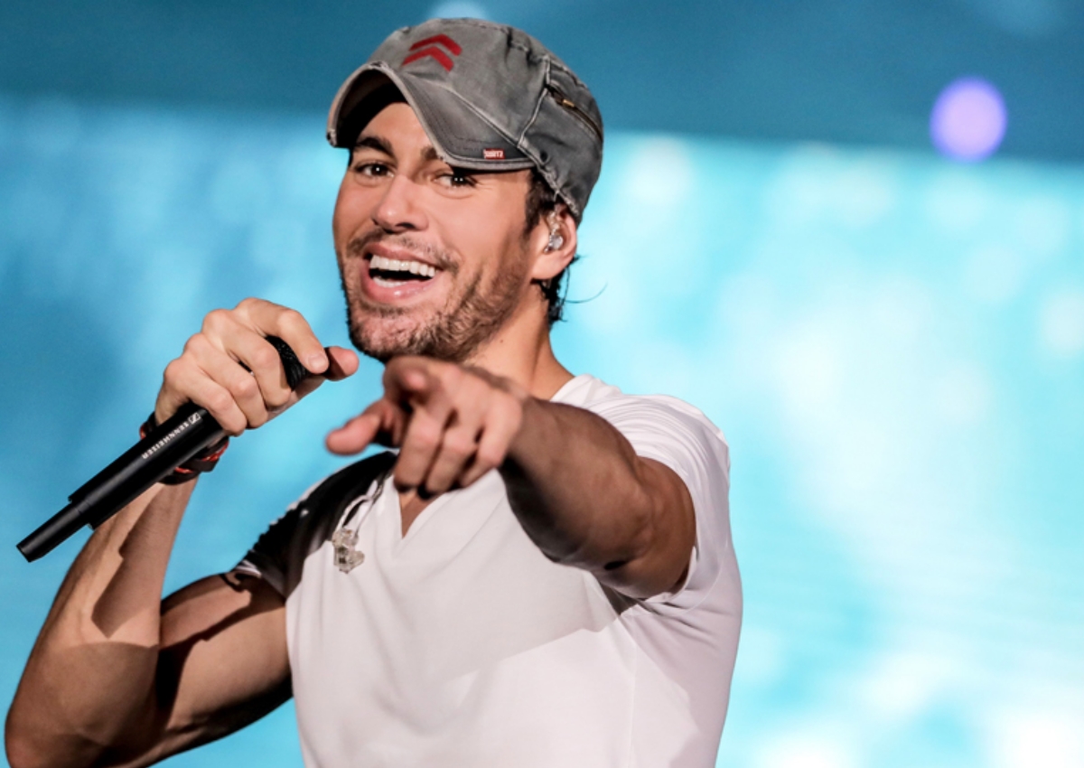 Enrique Iglesias: Είναι ο πιο τέλειος μπαμπάς! Τα παιχνίδια με τα δίδυμα έγιναν viral! [vid]