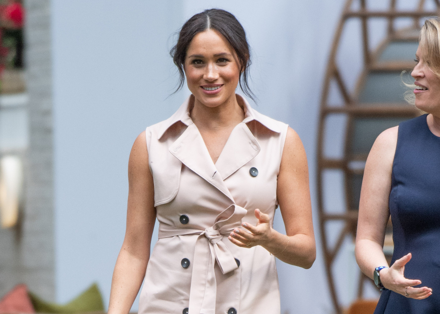 Ψάχνεις το τέλειο φθινοπωρινό φόρεμα; Η Meghan Markle μόλις το φόρεσε