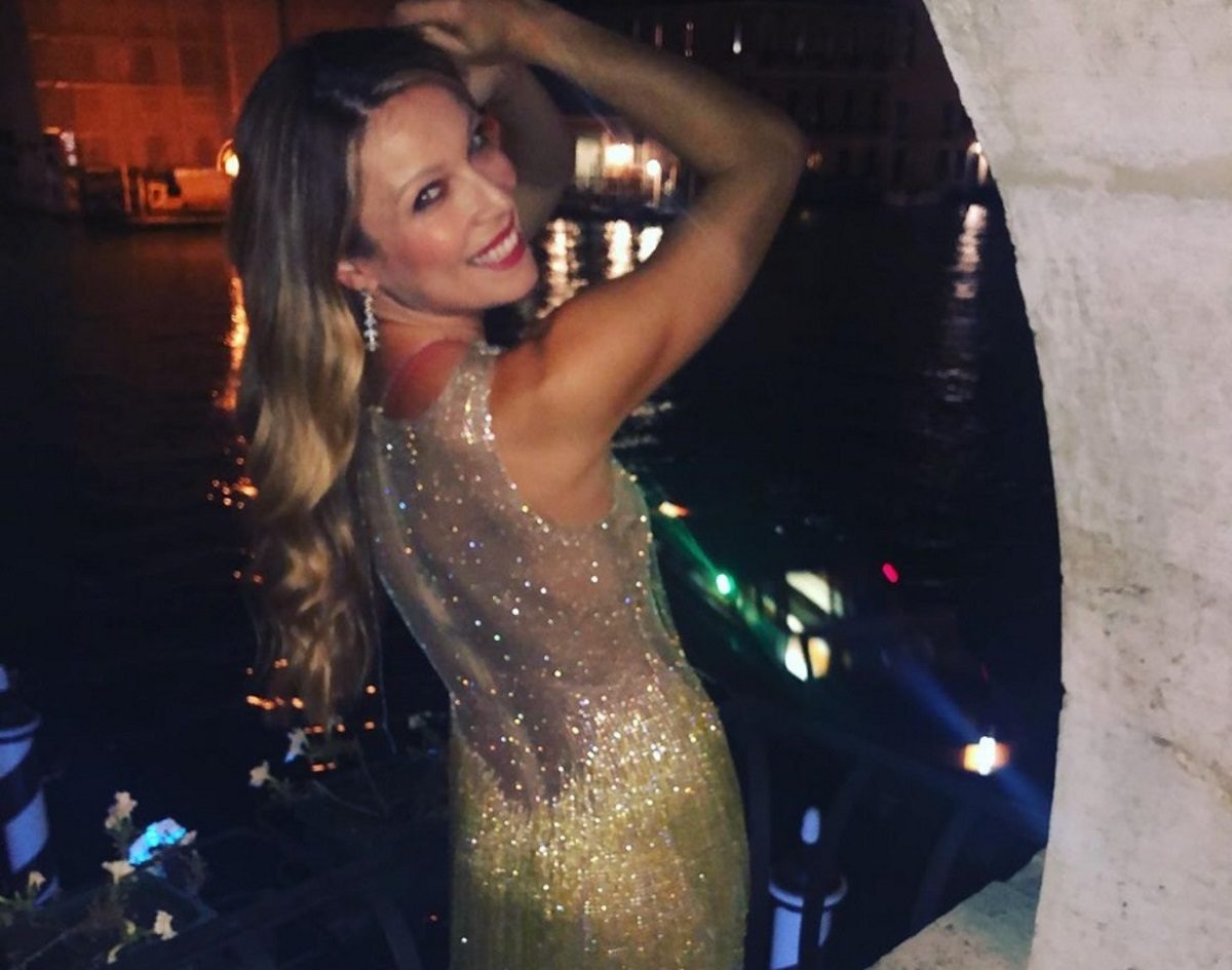 Μαριέττα Χρουσαλά: Απαστράπτουσα φορώντας Celia Kritharioti, σε prewedding party στην Βενετία! [pics,vid] | tlife.gr