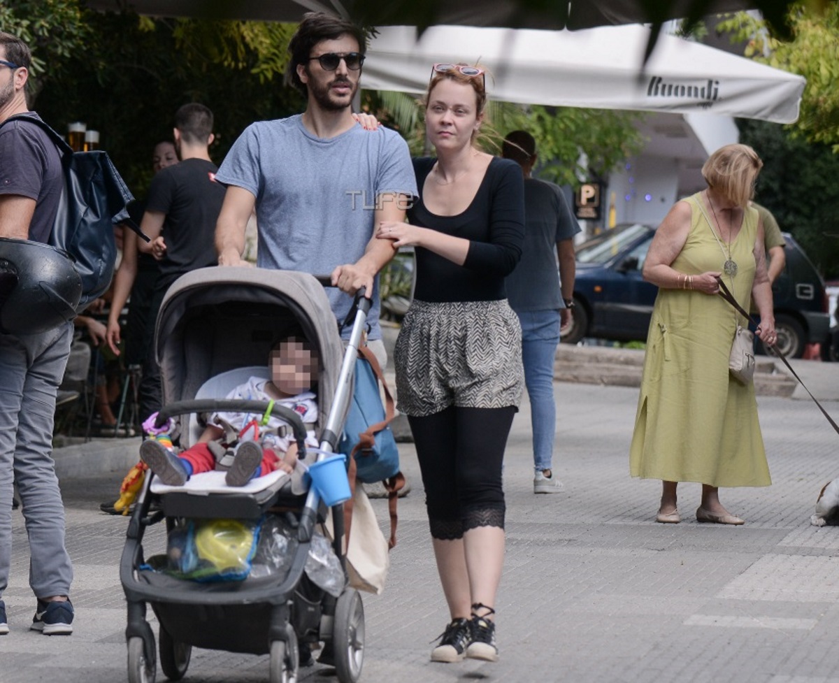 Λένα Παπαληγούρα – Άκης Πάντος: Ο γιος τους έδεσε ακόμη περισσότερο! Φωτογραφίες