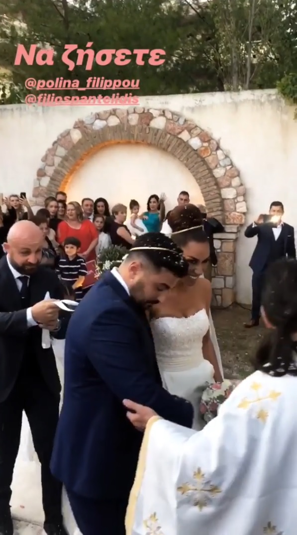 Πωλίνα Φιλίππου - Τριαντάφυλλος Παντελίδης: Παντρεύτηκαν με θρησκευτικό γάμο και βάφτισαν την κόρη τους! (εικόνες)