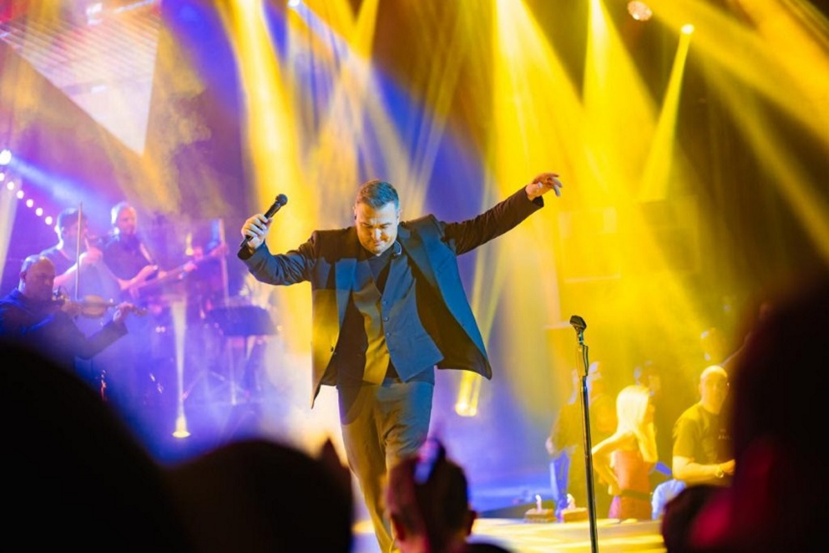 Αντώνης Ρέμος: «Μαγική» πρεμιέρα στην Θεσσαλονίκη! [pics]