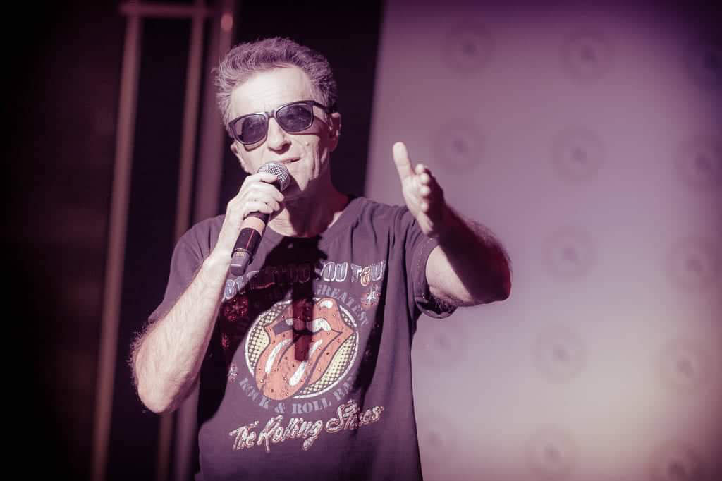Τα «έσπασε» το πρώτο live στο Rock Avenue με τον Κώστα Μπίγαλη!