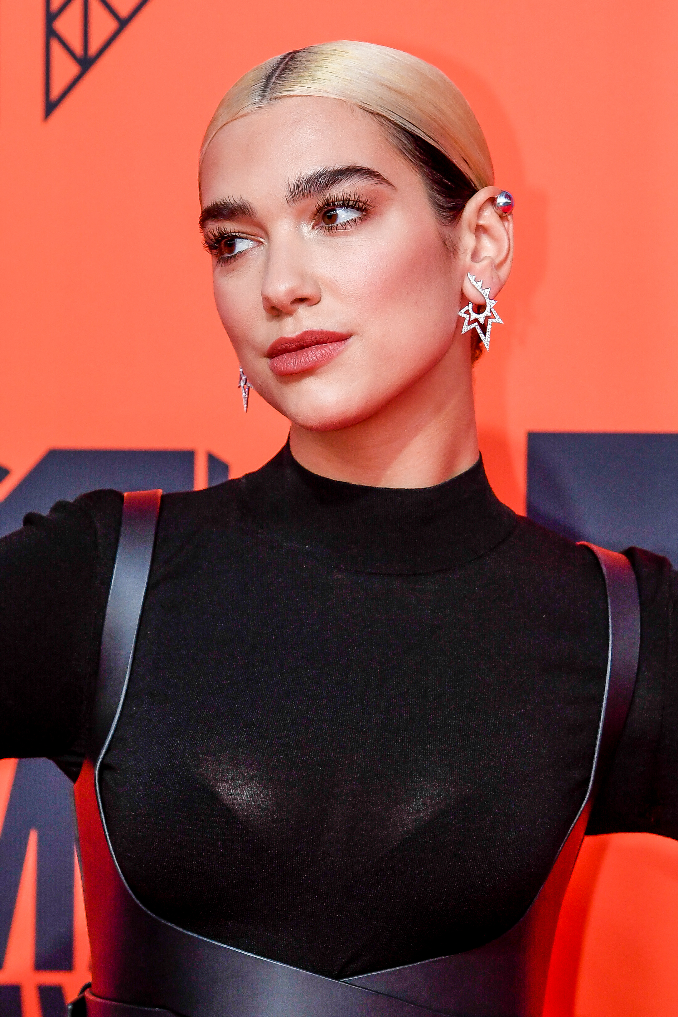 Η Dua Lipa έκανε αυτό το nail art και μας έβαλε ιδέες!