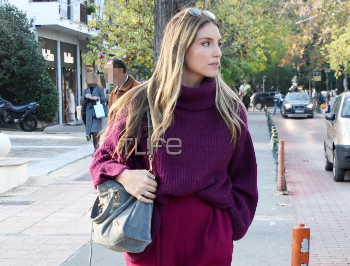 Αθηνά Οικονομάκου: Με άψογο street style look στην Κηφισιά! Φωτογραφίες