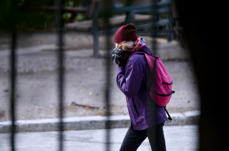 Καιρός: Ο χειμώνας δείχνει τα δόντια του – Οι μετεωρολόγοι «βλέπουν» χιόνια ίσως και στην Αθήνα!